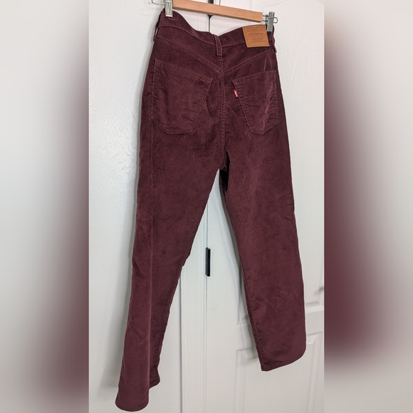 Levi's Straight-Leg Corduroy Pants in Burgundy - Picture 4 of 5